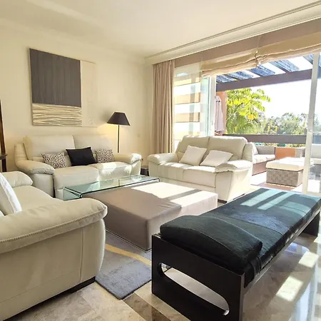 Apartamento En El Alminar De Marbella
