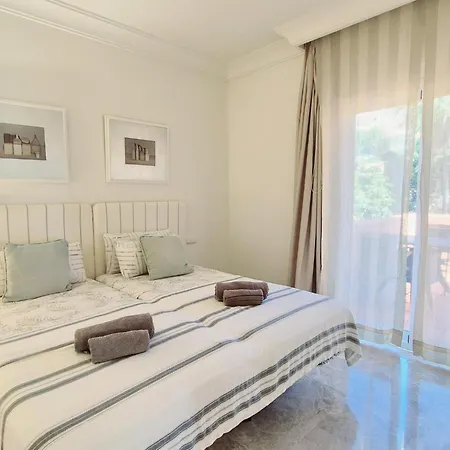 Apartamento En El Alminar De * Marbella