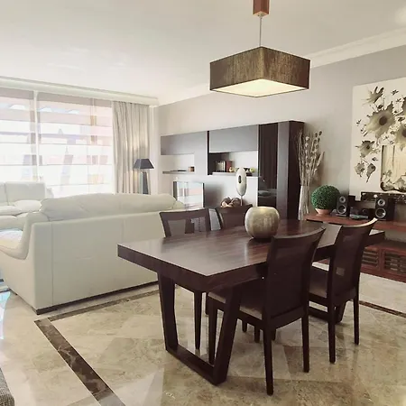 Apartamento En El Alminar De *