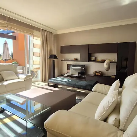 Apartamento En El Alminar De *