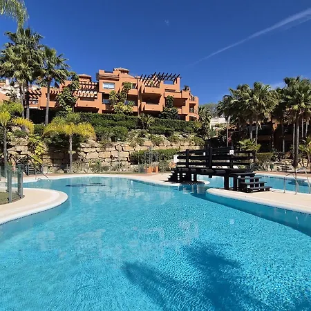 Apartamento En El Alminar De Marbella