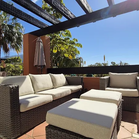 Apartamento En El Alminar De *
